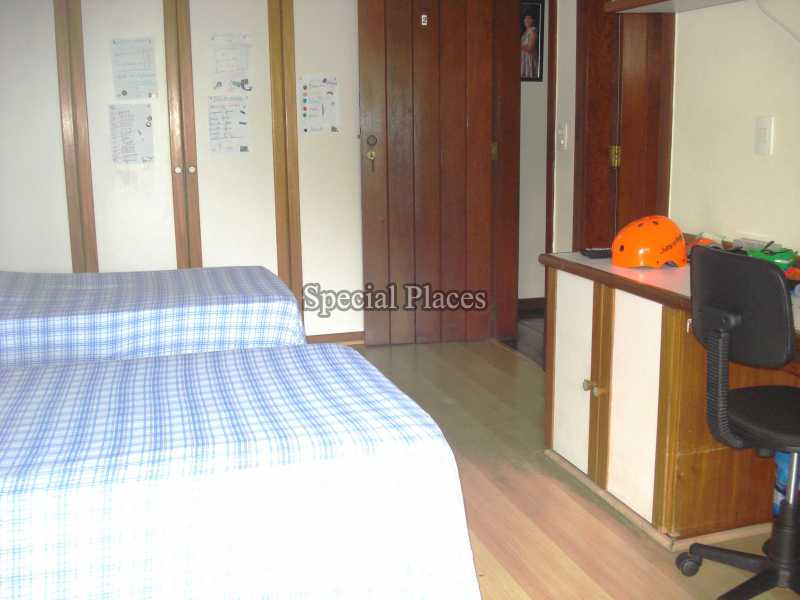SUITE - 23