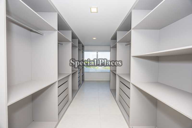 CLOSETS - 19