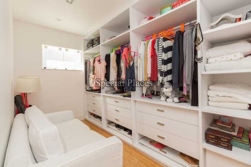 CLOSET SUITE - 25