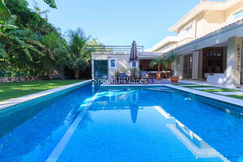PISCINA - 4