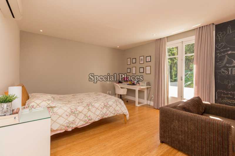 SUITE - 28