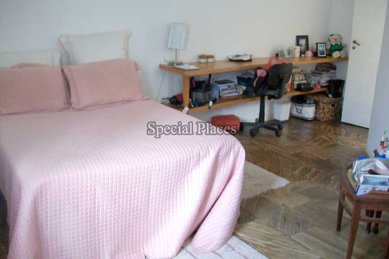 QUARTO - 22