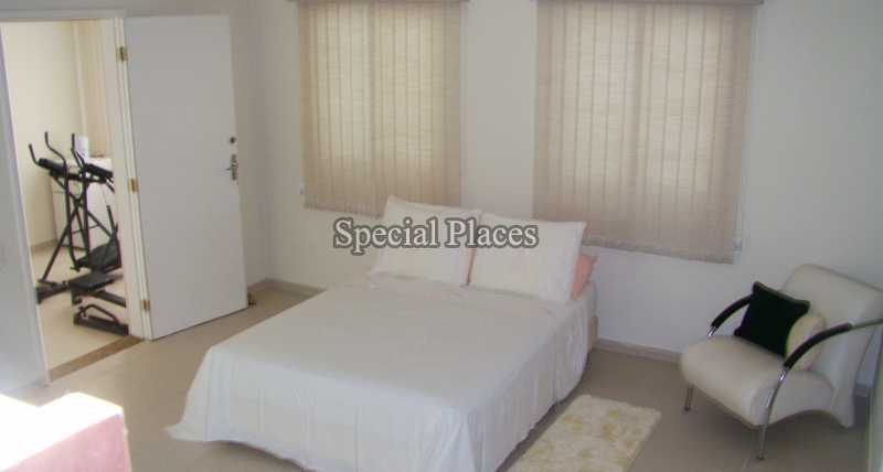 SUITE - 25