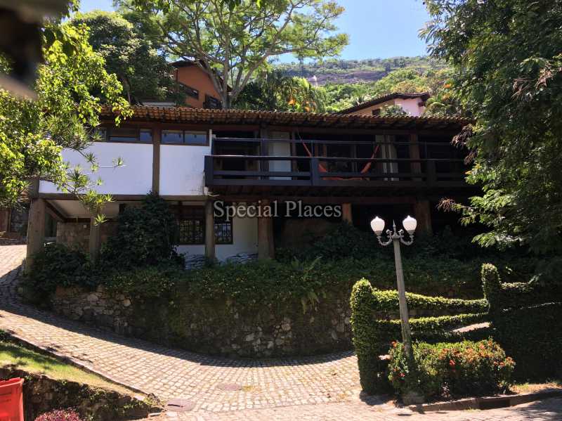 Fachada - 1