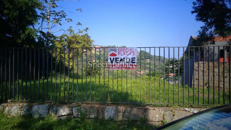 TERRENO FRENTE - 1