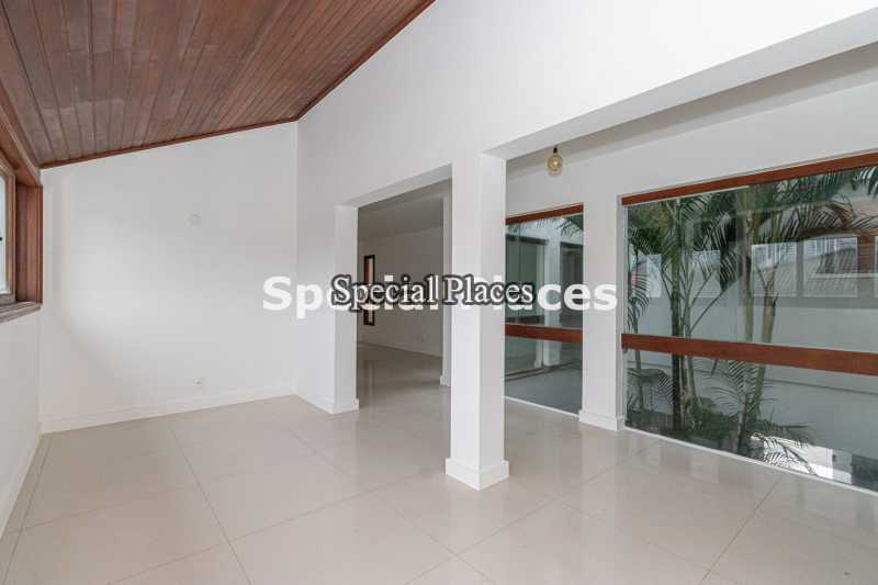 15 SALA DE JANTAR - 16