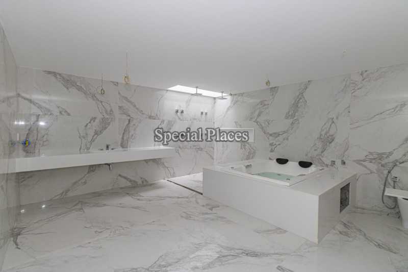 SALA DE BANHO SUITE MASTER - 15