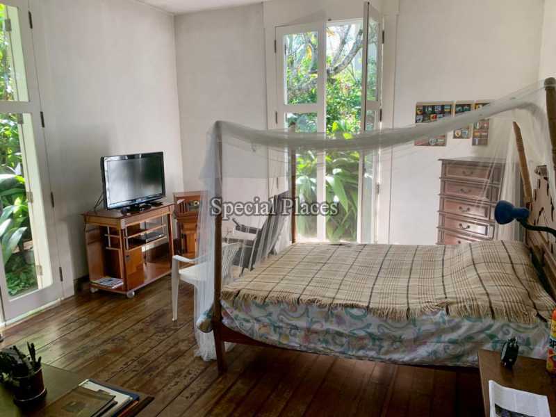 QUARTO  - 10