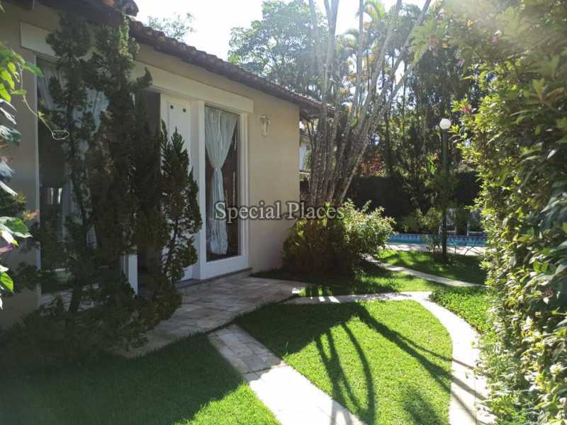 FACHADA - 3