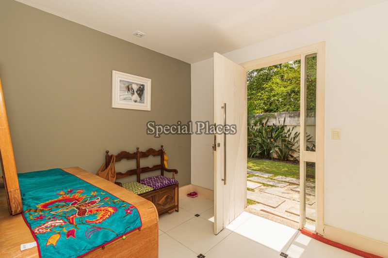 SUITE - 20
