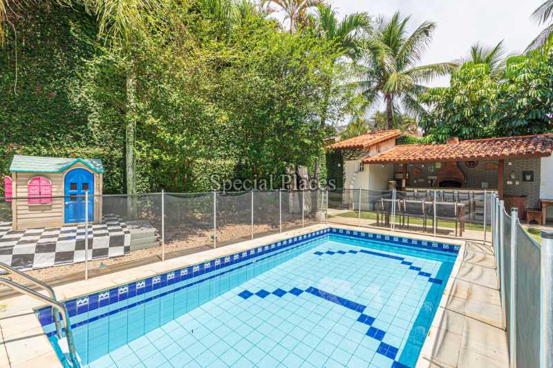PISCINA - 2
