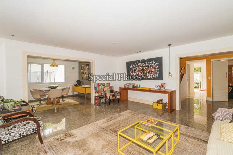 SALA MULTIAMBIENTES - 11