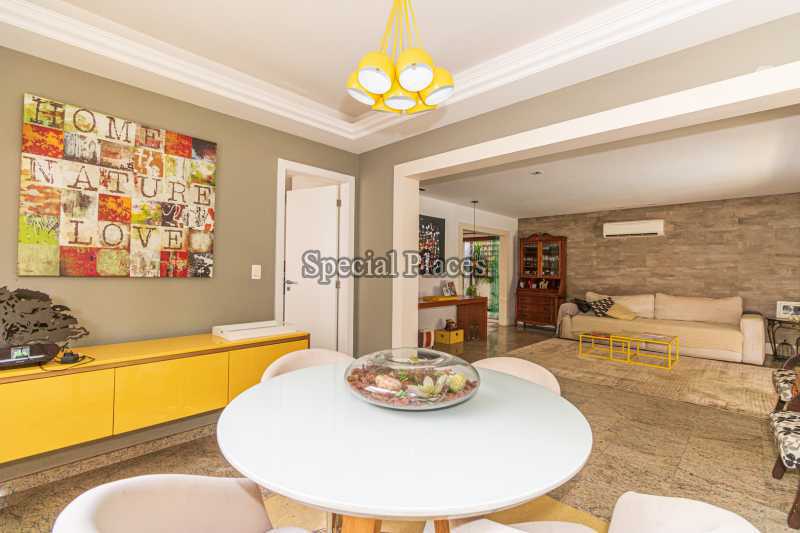 SALA MULTIAMBIENTES - 13