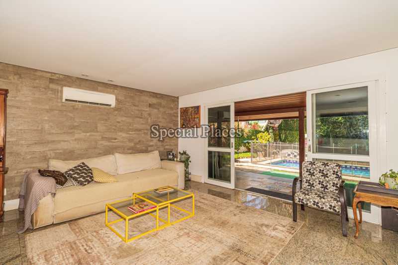 SALA MULTIAMBIENTES - 14