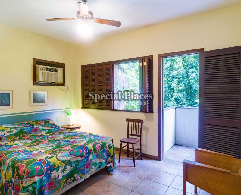 SUITE 2 - 19