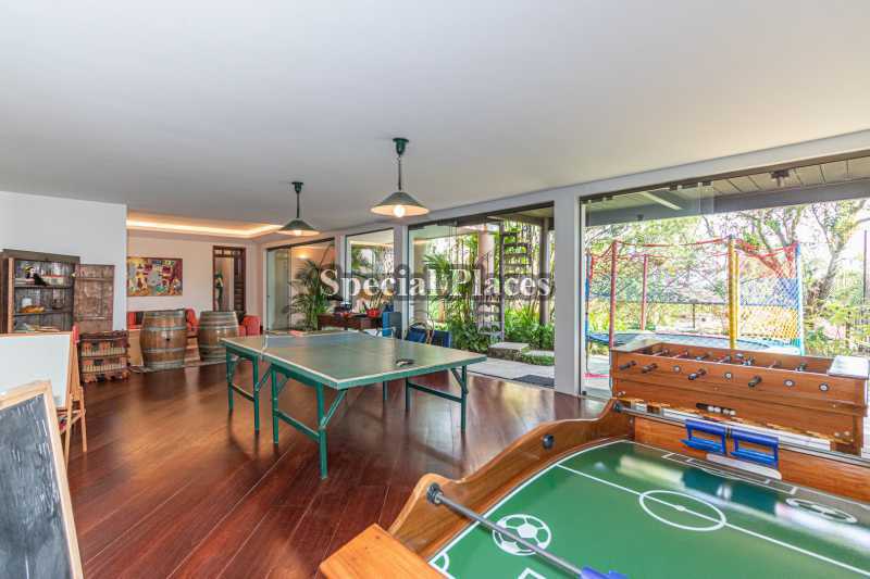 SALA DE JOGOS - 16