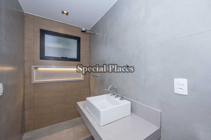 BANHEIRO SUÍTE TÉRREA - 16