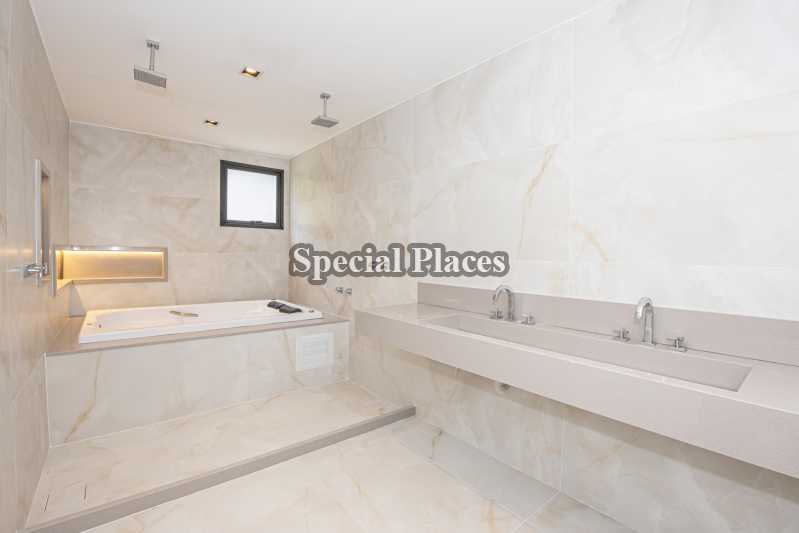 SALA DE BANHEO SUÍTE MASTER - 22