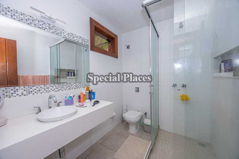 Conheça BANHEIRO do imóvel - Casa em Condomínio 5 quartos à venda Portinho do Massaru, Itanhangá - Barra da Tijuca, Rio de Janeiro - R$ 8.900.000 - BAC6321 - 21 BANHEIRO - 21