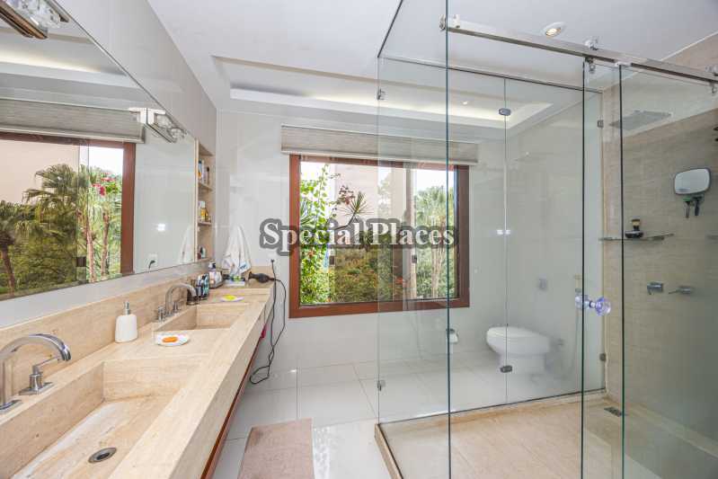 Conheça SALA DE BANHO SUÍTE MASTER do imóvel - Casa em Condomínio 5 quartos à venda Portinho do Massaru, Itanhangá - Barra da Tijuca, Rio de Janeiro - R$ 8.900.000 - BAC6321 - 29 SALA DE BANHO SUÍTE MASTER - 29
