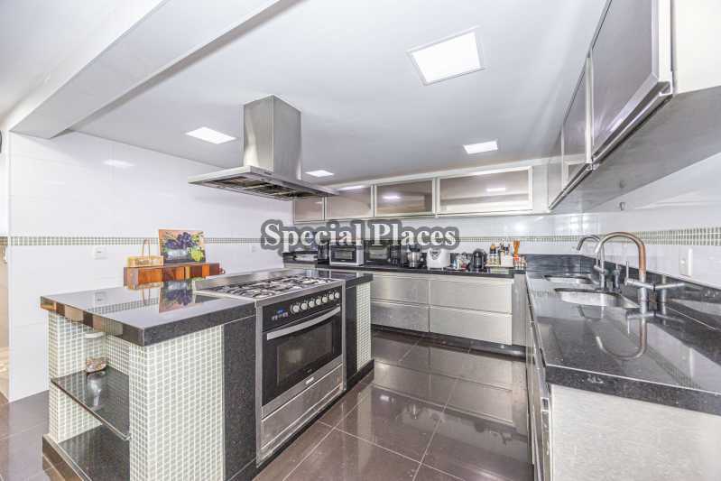Conheça COPA COZINHA do imóvel - Casa em Condomínio 5 quartos à venda Portinho do Massaru, Itanhangá - Barra da Tijuca, Rio de Janeiro - R$ 8.900.000 - BAC6321 - 9 COPA COZINHA - 9