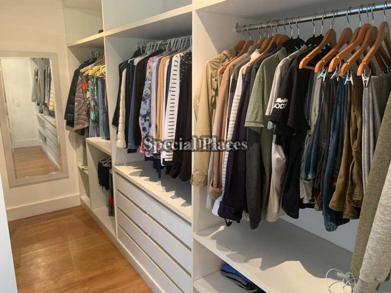 CLOSETS - 26