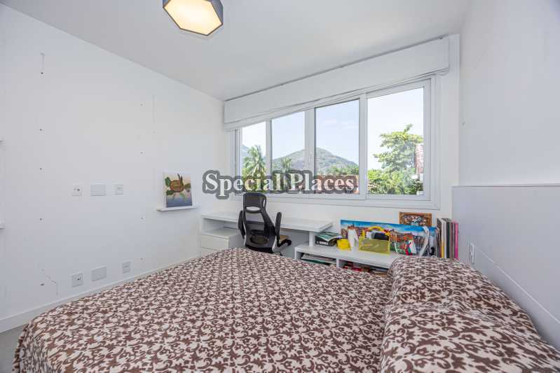 QUARTO - 29
