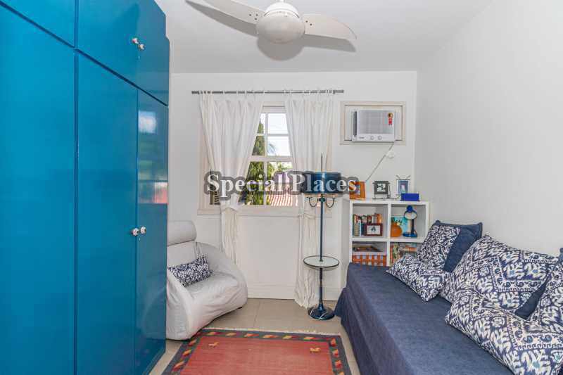 QUARTO - 23