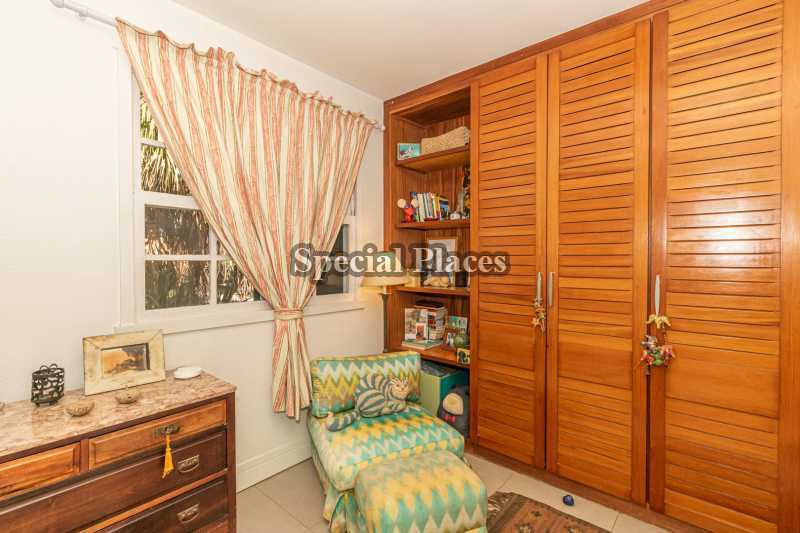 QUARTO - 26