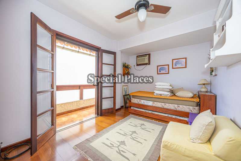 QUARTO - 16