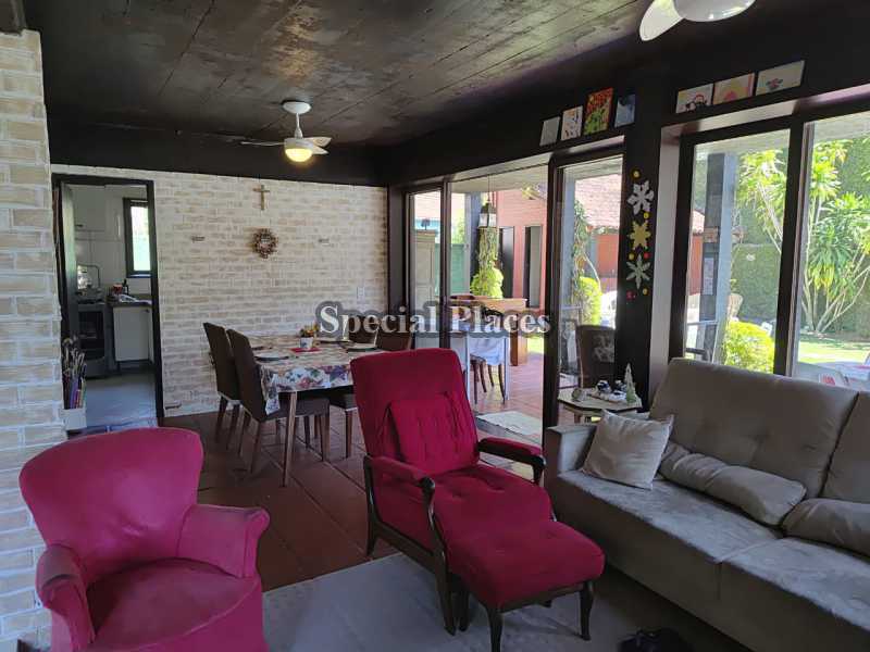 SALA MULTIAMBIENTES - 13