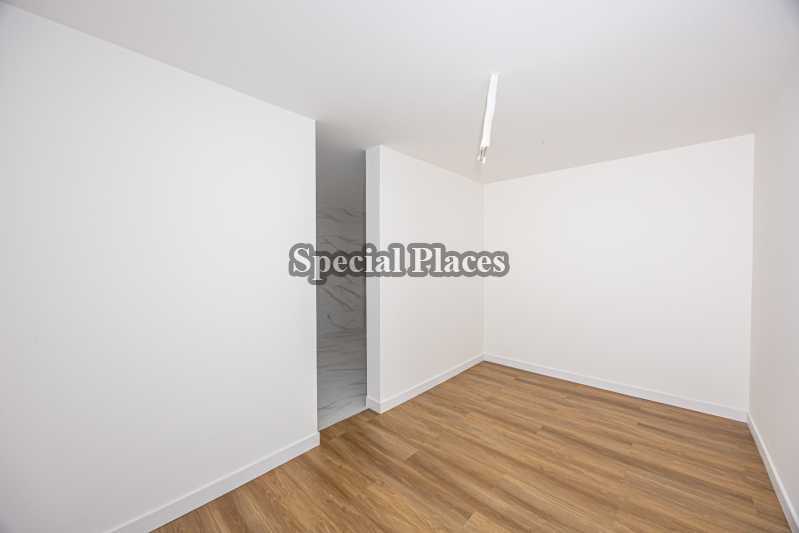 CLOSET SUÍTE MASTER - 24