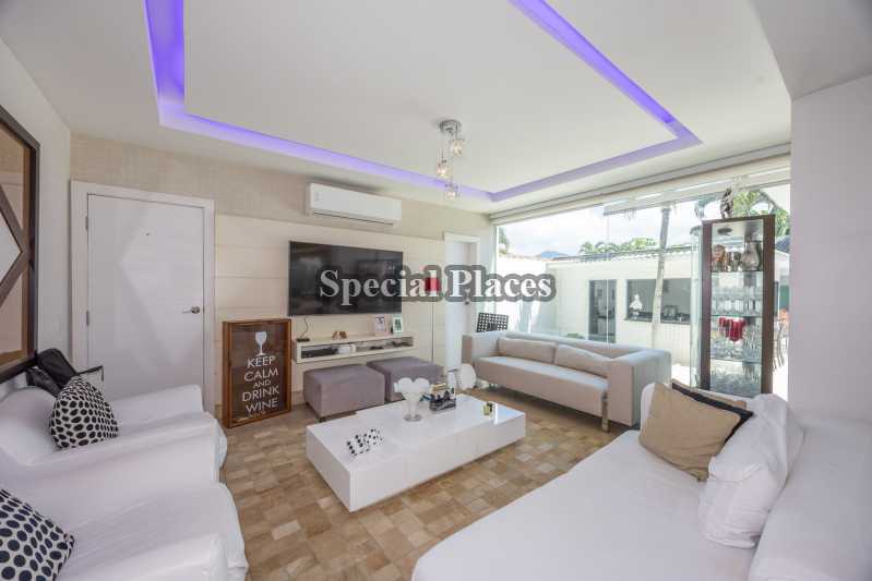 Conheça Sala de estar do imóvel - Casa em Condomínio 6 quartos para alugar Santa Mônica Jardins, Barra - Barra da Tijuca, Rio de Janeiro - R$ 45.000 - LOC6342 - 4 Sala de estar - 4