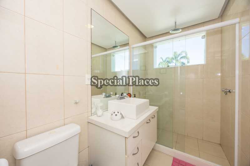 Conheça banheiro suíte externa 2 do imóvel - Casa em Condomínio 6 quartos para alugar Santa Mônica Jardins, Barra - Barra da Tijuca, Rio de Janeiro - R$ 45.000 - LOC6342 - 30 banheiro suíte externa 2 - 30