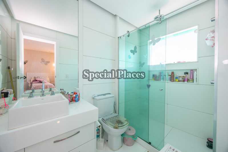 Conheça Banheiro suíte 2 do imóvel - Casa em Condomínio 6 quartos para alugar Santa Mônica Jardins, Barra - Barra da Tijuca, Rio de Janeiro - R$ 45.000 - LOC6342 - 19 Banheiro suíte 2 - 19