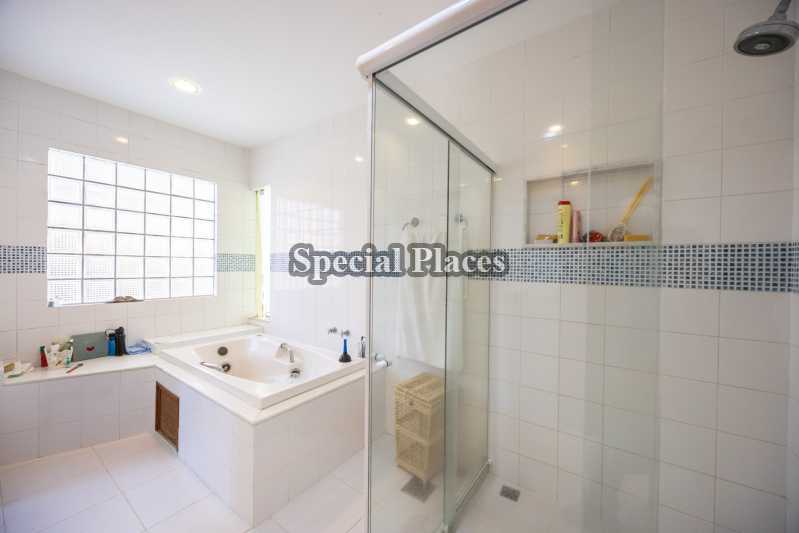 Conheça 27-Banheuiro suite master do imóvel - Casa em Condomínio 5 quartos à venda Jardim do Itanhangá, Itanhangá - Itanhangá, Rio de Janeiro - R$ 5.400.000 - BAC6344 - 27 27-Banheuiro suite master - 27