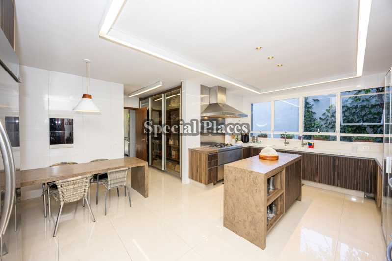 Conheça 17-Copa cozinha do imóvel - Casa em Condomínio 6 quartos para alugar Jardim do Itanhangá, Itanhangá - Itanhangá, Rio de Janeiro - R$ 45.000 - LOC6038 - 17 17-Copa cozinha - 17