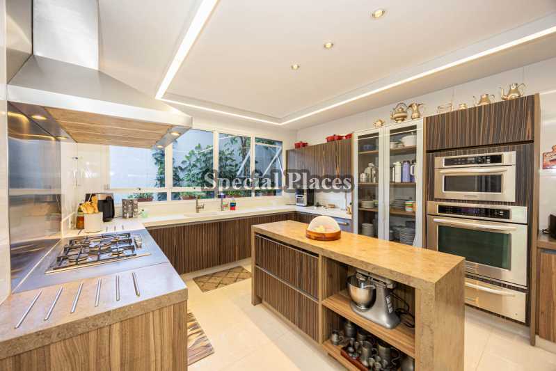 Conheça 18-copa cozinha do imóvel - Casa em Condomínio 6 quartos para alugar Jardim do Itanhangá, Itanhangá - Itanhangá, Rio de Janeiro - R$ 45.000 - LOC6038 - 18 18-copa cozinha - 18