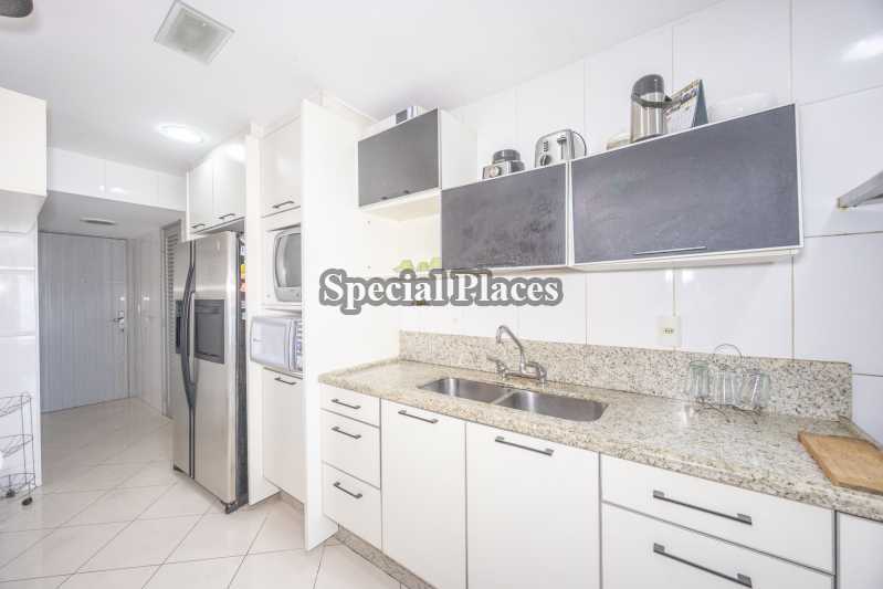 Conheça 10-Copa cozinha do imóvel - Apartamento 4 quartos à venda Barra da Tijuca, Rio de Janeiro - R$ 2.300.000 - APT1022 - 10 10-Copa cozinha - 10