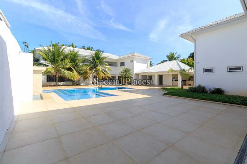 FACHADA - 3