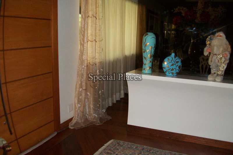4_HALL_ENTRADA - 3