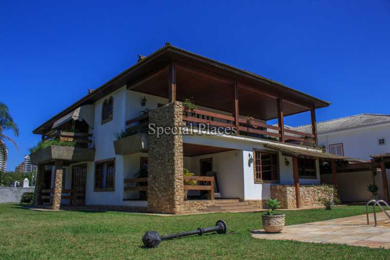 FACHADA  - 2