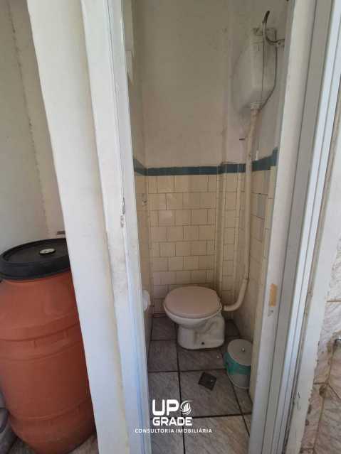 BANHEIRO DE SERVIÇO - 14