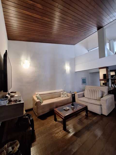 SALA - 1