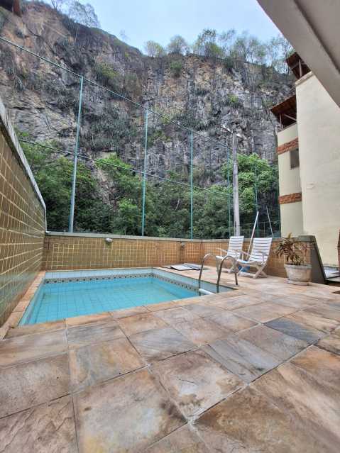 PISCINA - 28