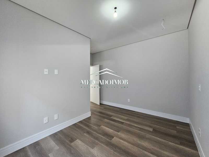 suite 01.1 - 8