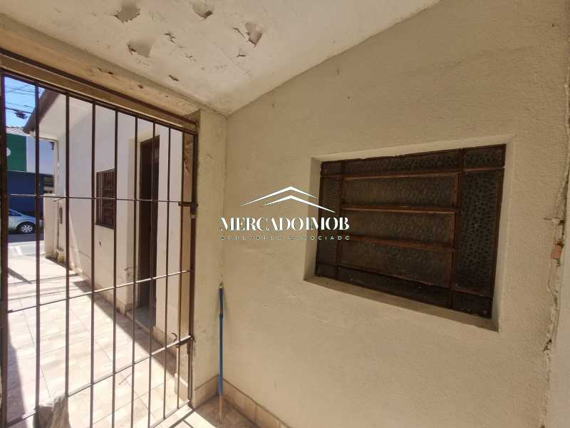 MBCA20001 ÁREA EXTERNA 1. - 13