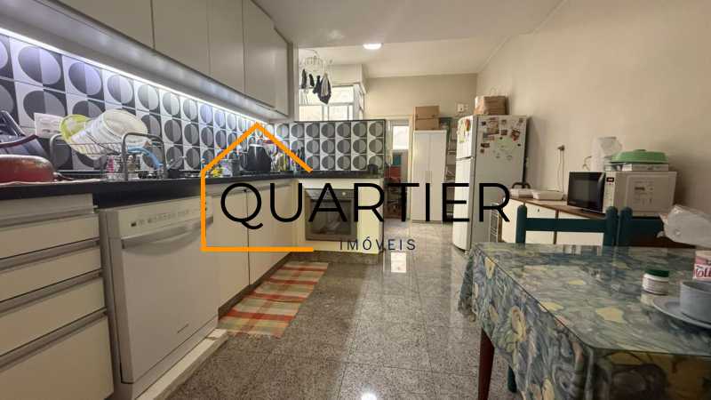 97fe93ad-47f1-4ec2-80fc-e26f7f - 27