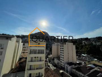 Ótima localização - Apartamento à venda Rua Bento Lisboa, Catete, Rio de Janeiro - R$ 580.000 - QRAP10313