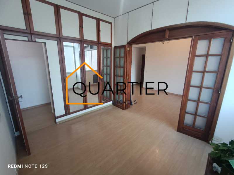 6e092967-3077-4775-b813-fe7c42 - 7